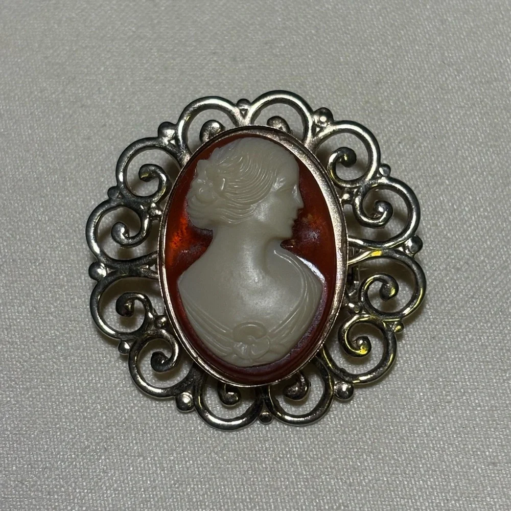 Vintage Gold Colored Cameo Filigree Brooch